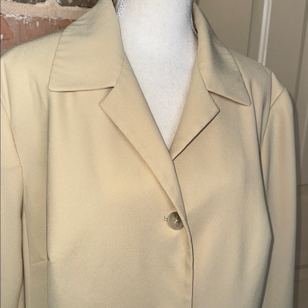 Rafaella Cream 3 Button Blazer Basic Staple Sz 16W - image 3